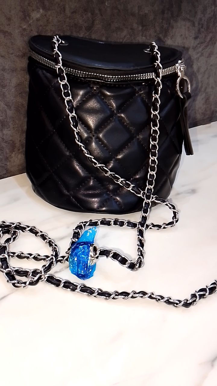 توفرت حقائب نسائيه كوريه جديده مامستخدمه.سعر7


**إذا كنت صاحب هذا الإعلان وتريد حذفه لأي سبب، رجاءا أرسل رسالة إلى الدعم الفني**