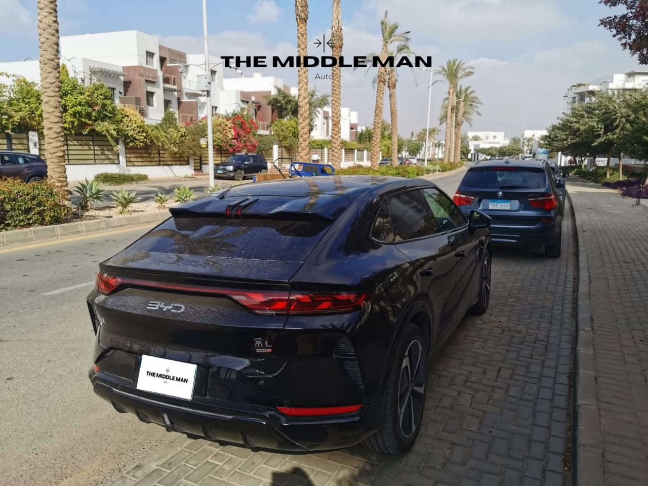 🚗 BYD Song L 2025 🚗

✅ أعلى فئة LiDAR
✅ موديل 2025
✅ عداد 27,000 كم
✅ الحالة العامة ممتازة
✅ مدى قيادة يصل إلى 662 كم (CLTC)
✅ جاهزة للمعاينة والفحص

✨ مميزات وإضافات:
✔️ الشاحن المنزلي الأصلي
✔️ الشاحن البطيء (Portable Charger)
✔️ تأمين شامل ساري
✔️ طبقة حماية (Protection) على السيارة
✔️ ضمان ضد عيوب الصناعة لمدة سنتين
✔️ صيانة مجانية لمدة سنتين

📍 المرور: التجمع
📄 الرخصة سارية حتى: 09/09/2028

📍 المعاينة: التجمع

💎 سيارة مجهزة بالكامل مع إضافات قيمة تشمل الشواحن، التأمين الشامل، طبقة الحماية، وضمان ضد عيوب الصناعة، مما يجعلها جاهزة للاستلام بدون أي مصروفات إضافية.

🤝 معروض من خلال The Middle Man Auto

نحن شركة بروكر سيارات متخصصة في تسهيل بيع وشراء السيارات المستعملة، ونعمل كوسيط احترافي بين المالك والمشتري لضمان تجربة آمنة وسهلة، مع تنظيم المعاينات ومتابعة جميع إجراءات البيع حتى إتمام الصفقة.

للإستفسار أو حجز معاينة : [https://wa.me/201062770981](https://wa.me/201062770981)


**إذا كنت صاحب هذا الإعلان وتريد حذفه لأي سبب، رجاءا أرسل رسالة إلى الدعم الفني**