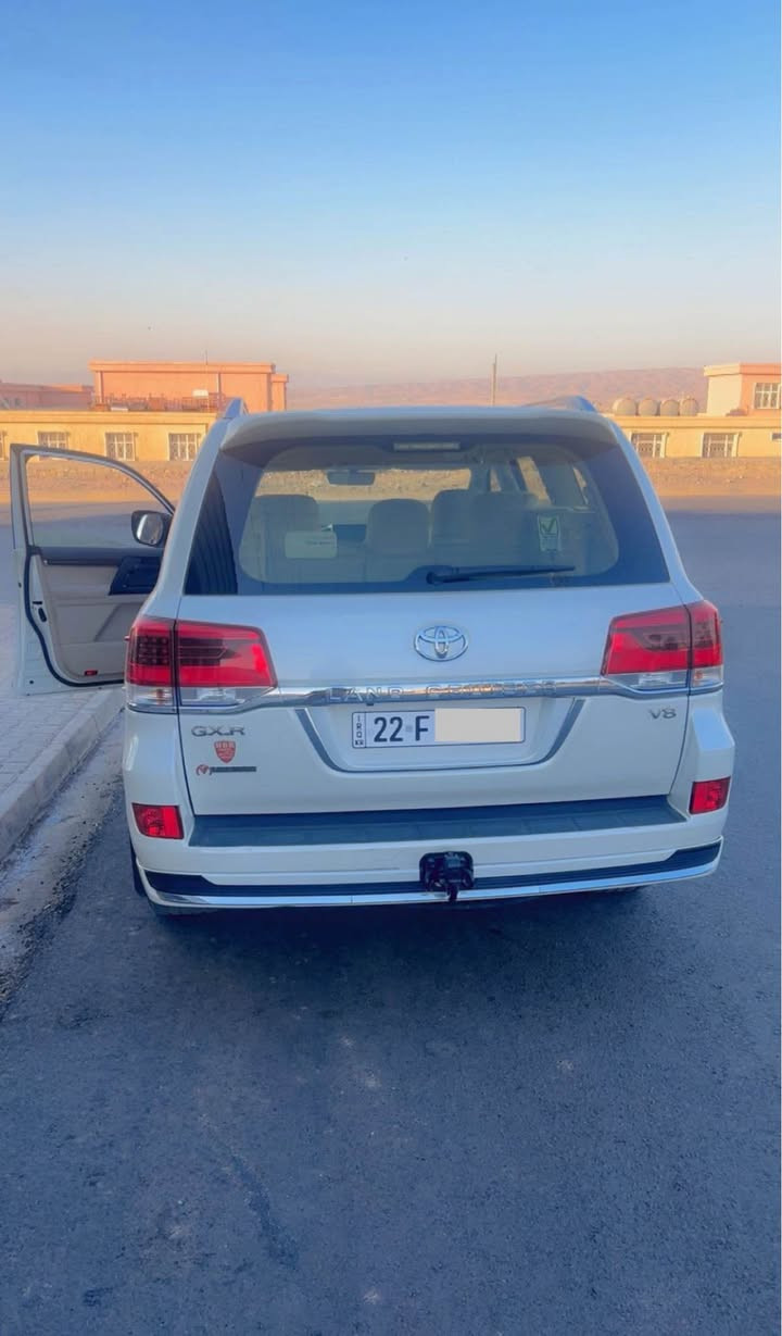 السلام عليكم 👋

لاندكروز  2021  🇯🇵🇯🇵  جيهان  8 ايرباك  GX 

السياره جديده جداا بحاله الوكاله 💯

 ✅✅ ماشي 45000 الف حقيقي شرط الفحص

محرك. 8 سلندر 4.7 المرغوب 

  8 ايرباك
كاميرا 

حساسات 
 شغال 
 سلايت 
 ثلاجة  

السعر  ماسنجر واتساب 
*********** اكر, نينوى
