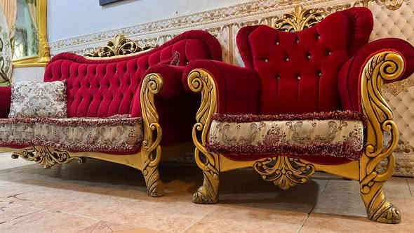 تخم ملكي للبيع 2 كبار و4 اصغار 
نضافه 90  العنوان البصره جمهورية 
سعر 750 بيه مجال 
***********
