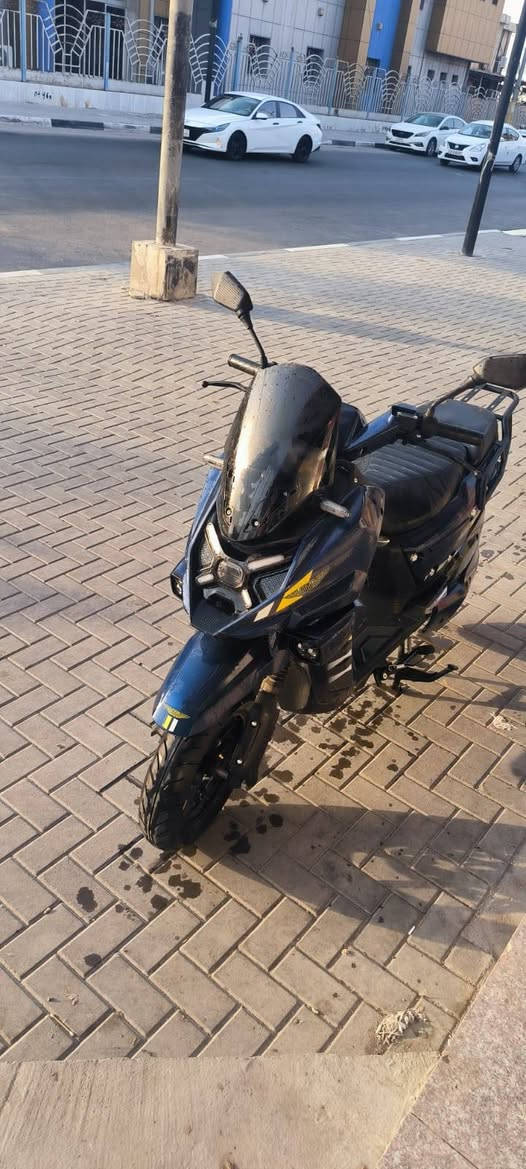 مكلف بنشر 
صاحبها قافلها مليون
***********
البصره المعقل
