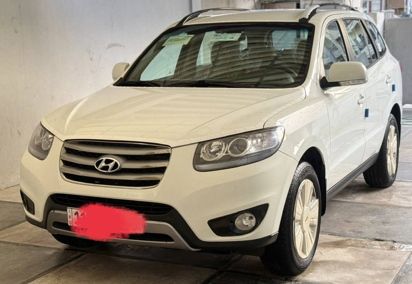 الهم صل ع محمد وال محمد 
تحفه وقطعه نادره 
هونداي سنتافي ٢٠١٢ شركه عامه للسيارات 
سياره زيرو بعدها ماشاء الله جديده جدا كفاله عامه حتى دعاميات ما بيها صبغ حديد بلادي 
كلها بلاديه سياره ماشيه ٤٥ الف حقيقي ع فحص وع سونار ابيع 
مكاني بغداد رقمها بغداد بسمي 
كشن سايق كهرباء ***********
ثلاجه جكمجه مري شفط اشاير مري سبعه راكب ٦ سلندر ٣.٥ 
شاشه كبيره كامره حساس 
سياره ماخذها زيرو من شركه العامه وبسمي شخصيا اني المالك الها من زيرو عندي ع ايدي معتني بيها ومحافظ عليها محرك ما مفتوح بلادي بدون رواجز ولا بخار ولا صوت ولا اي شي 
شراي يتصل ويدلل
‭٠٧٧٨ ٣٤٧ ٨٧٤٤
