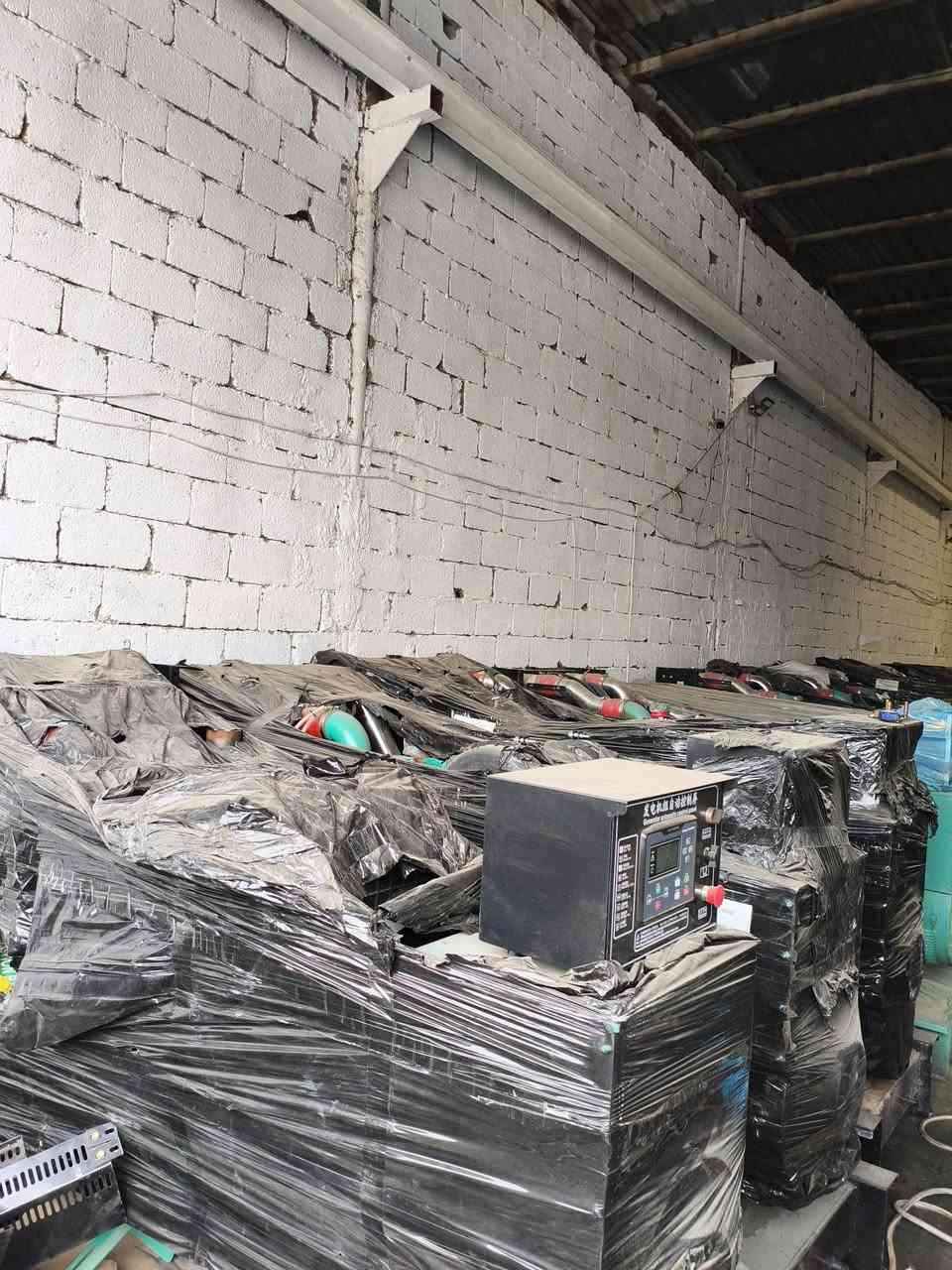 #مولدات 
تم بحمد الله وصول وجبة جديده كمنز 114 / 24 ولف 
شرط الشغل كفاله عامه شرط تبخير تنقيص حمل 600 صافي 

📍التوليد 250 KVA ستانفورد 
📍السعر خاص او اتصال بالرقم التالي 

العنوان أربيل الصناعة الجنوبية 
للاستفسار الاتصال+واتساب (***********)يوجد توصيل لجميع المحافظات/ يوجد لدينا جميع انواع وأحجام المولدات
