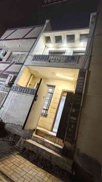 مشتمل للإيجار ثلاث طوابق 📍 الموقع:  المنصور – الداودي المشتمل يتكون من...