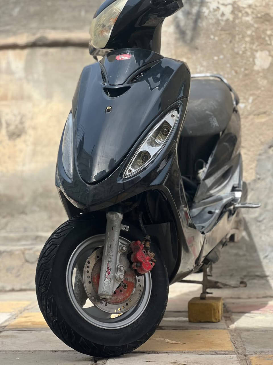 جي فور
دراجه جي فور مكينه ما مفتوح
الدراجه تخبل كامله من كل النواحي 
فقط كفرات تجاري
السعر 600وبيهه مجال حك الجيه 
مكاني الناصريه مركز


**إذا كنت صاحب هذا الإعلان وتريد حذفه لأي سبب، رجاءا أرسل رسالة إلى الدعم الفني**