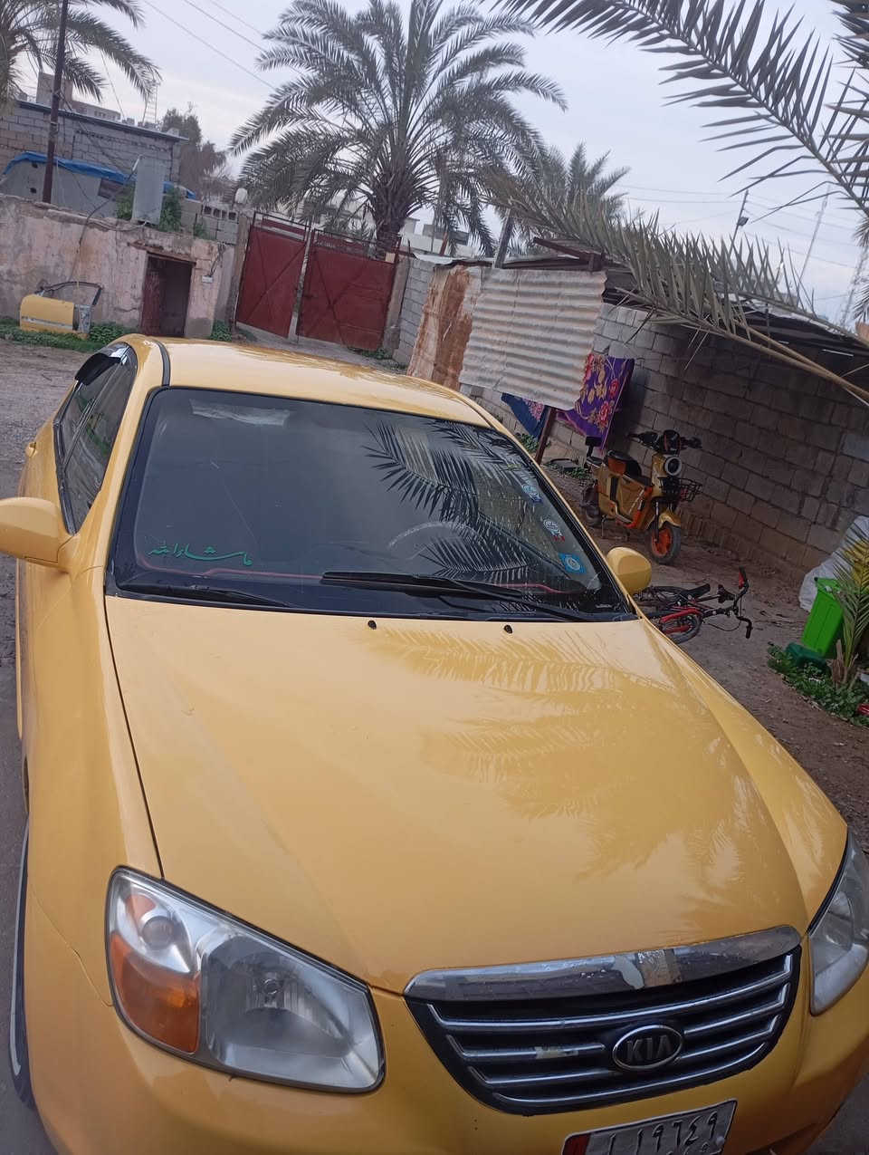 السلام عليكم سبكترة للبيع موديل 2008 رقم ديالى محرك كير صدر تخم تاير كله مكفول ضررها جامرلغ الامامي بدون دواخل السعر 70 وبيها مجال العنوان ديالى سراجق ***********
