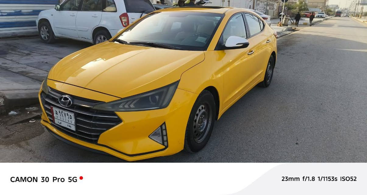 السلام عليكم
النتره للبيع 
خليجي 
موديل 2019
رقم بغداد 
السياره نضيفه معنه الكلمه 
مشروع وطني 
السياره كفاله عامه
فول مواصفات 1/1
للاستفسار ***********
