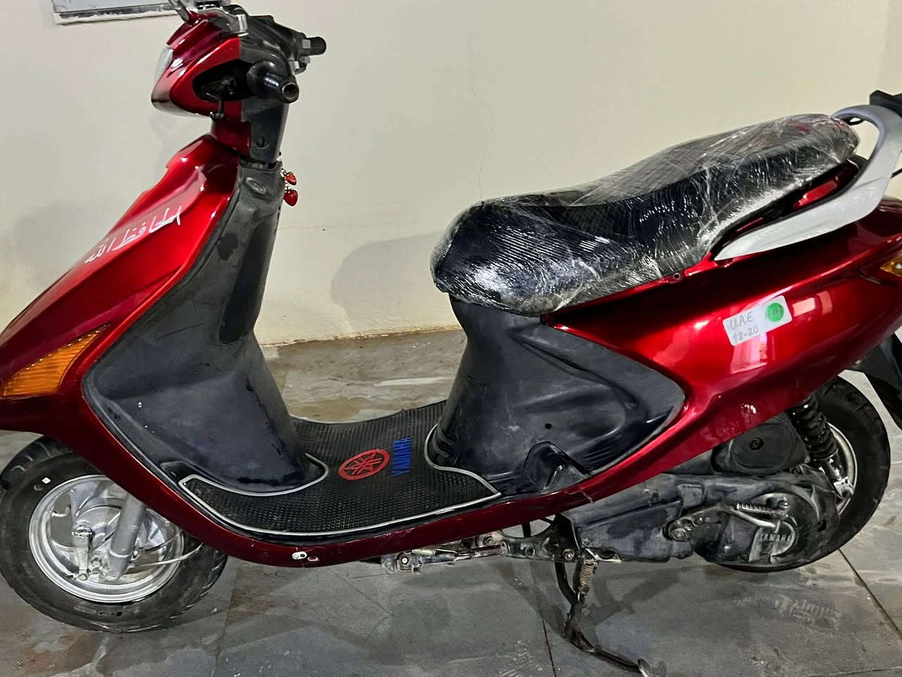 🏍️ للبيع: ياماها أكسيد (Yamaha XCeed) 💥
الشركة والنوع: من شركة ياماها (YAMAHA) العالمية، نوع أكسيد ياباني بلاد أصلي 👑🇯🇵
 حجم المكينة والسرعة: حجم المكينة 125cc وقوية جداً، والسرعة (معدل مفتوح) وعزم بلاد 🏁⚡
 المحرك: بلاد ما مفتوح نهائياً وكله ابلادي 💯🛠️
 اللون والنظافة: لون ماروني ملكي مميز 🍒، والنظافة من 90% إلى 100% 🧼🔥
 التجهيز: تخم تايرات جدد 🛞🆕، وما عايزه ولا برغي 🔩🔩
 التشغيل: سلف وهندر شغال، والكهربائيات كلها شغالة كاملة 💡🔌
 الفحص: تعال وافحص وتراي لكربلاء 🛣️، تفحص من الألف للياء 👋🏼🔎
📍 تفاصيل البيع:
 السعر: 500 ألف دينار (وبيه مجال للشراي) 💵🤝
 المكان: النجف الأشرف - حي النداء - شارع قنبر 🗺️📍
 رقم الهاتف: *********** 📞📱
