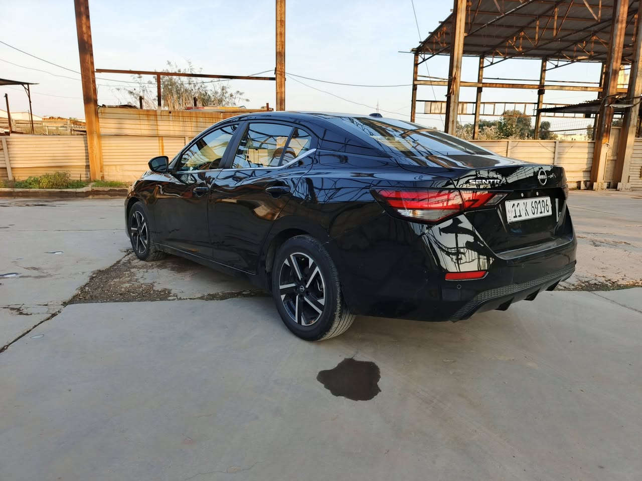 سنترا 2024 صبغ 4قطع اثنين تبديل وثنين اثر رصعات بجم كبس ***********
