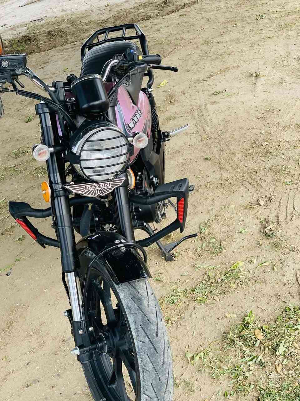 دايوان لايتي موديل 25 كفاله عامه بحاله الوكاله ماشيه 5 الالف
أوراق كامله الدراجه مفعوله محرك 200  السعر 1600مكان الحمزه الغربي الخميسيه الاستفسار ***********////***********
