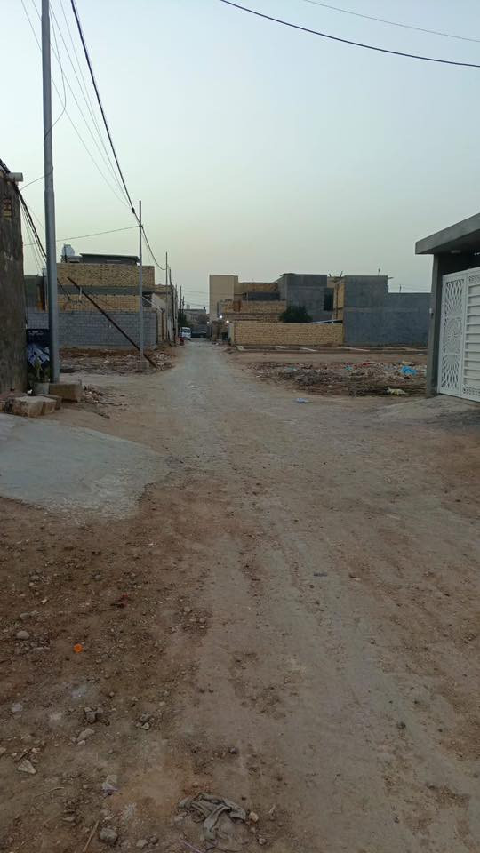 السلام عليكم  بيت ٢٠٠ متر وجهه ٩ ونزال ٢١ سند ٢٥  

غرفتين نوم ٥x4 ستقبال ٦x٤مطبخ ٤x٤ونص كراج وحديقه بيت جاهز من كلشي 
 عل حولي وره جملون الذبحاوي عل كطع والسعر اتصل ودلل

***********
