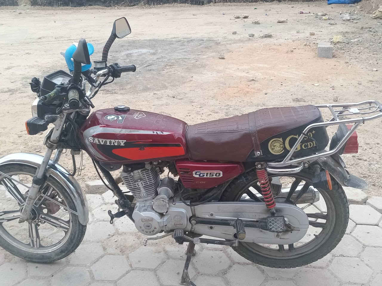 السلام عليكم ماطور للبيع موديل 21 رمادي شارع 20 سعر 550  ***********
