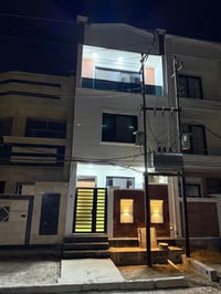 بيت للبيع شارع مدير الامن  قرب جامع البر الرحيم مساحته40 متر اربع طواب...