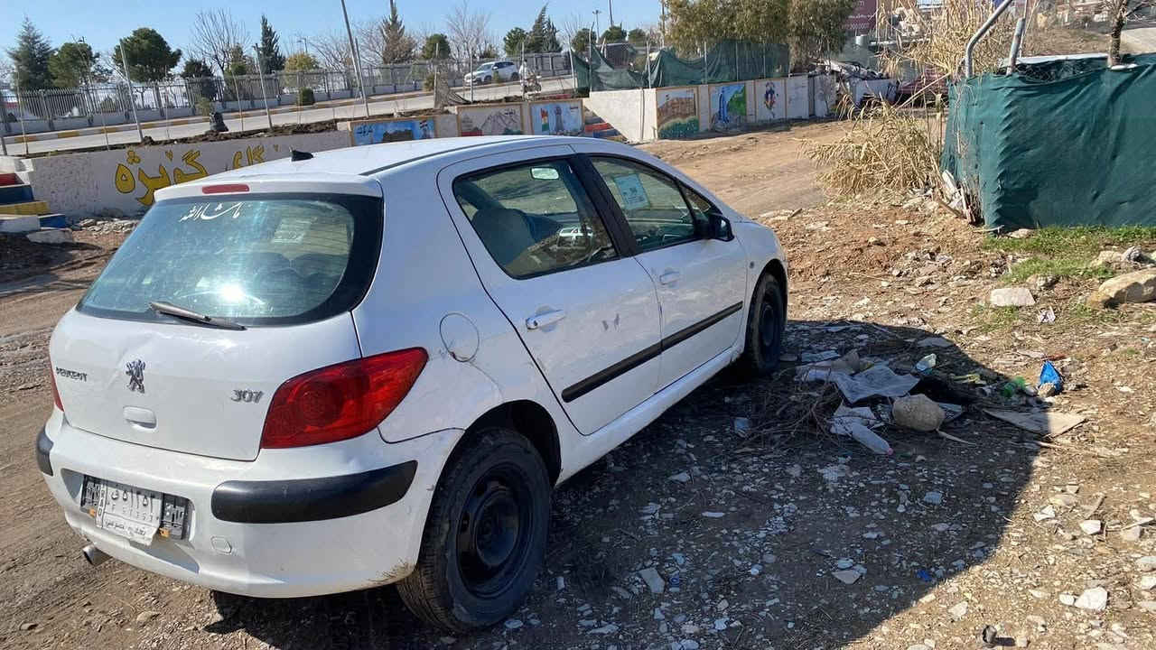 بیجۆ 307 مۆدیل 2006 گێڕ تۆماتیک رەقەم بغداد بەشەرتی ئەوەلیات
نرخی ٣٧ گەڵا و مەجال
شوێن سلێمانی 
بیجو 307 موديل 2006  الكيرتوماتيك 
السعر 37
***********
