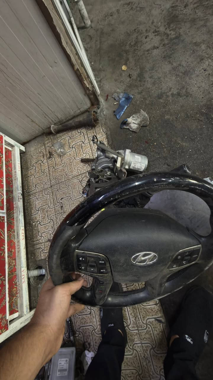 سلام عليكم ماطور ستيرن كامل مقفل ازيرا وتورنج تفصيخ حاويه ضمان سعر القطعه 50 الف مكان شارع الضلال
***********
