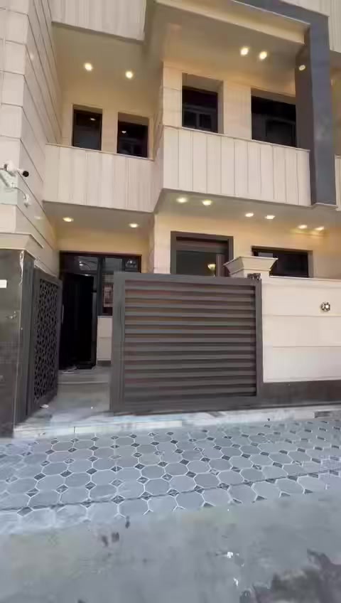 السلام عليكم /بيت للبيع
تفاصيل

واجهه/6:25

نزال/20

غرف نوم /4

صاله /7:25

هول هول /6:6

مطبخ /معزول

مناور/2

حمامات /2

بيتونه كبيره/7

زيرو غير مسكون 

العنون حي الجامعه خلف 

زنود ست الحمداني 

محله 635

زقاق56دار10

اللستفسار ***********
