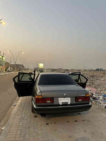 BMW 1991 السيارة جديدة مكينة كير حدادة  مصبوغة جمالية السيارة برغي ما بيعة نقص 
 تخم تاير جديد حدادة جديدة صبغة جديدة دواخل جديد جاهزة وارد يابان  الرقم التواصل ***********
