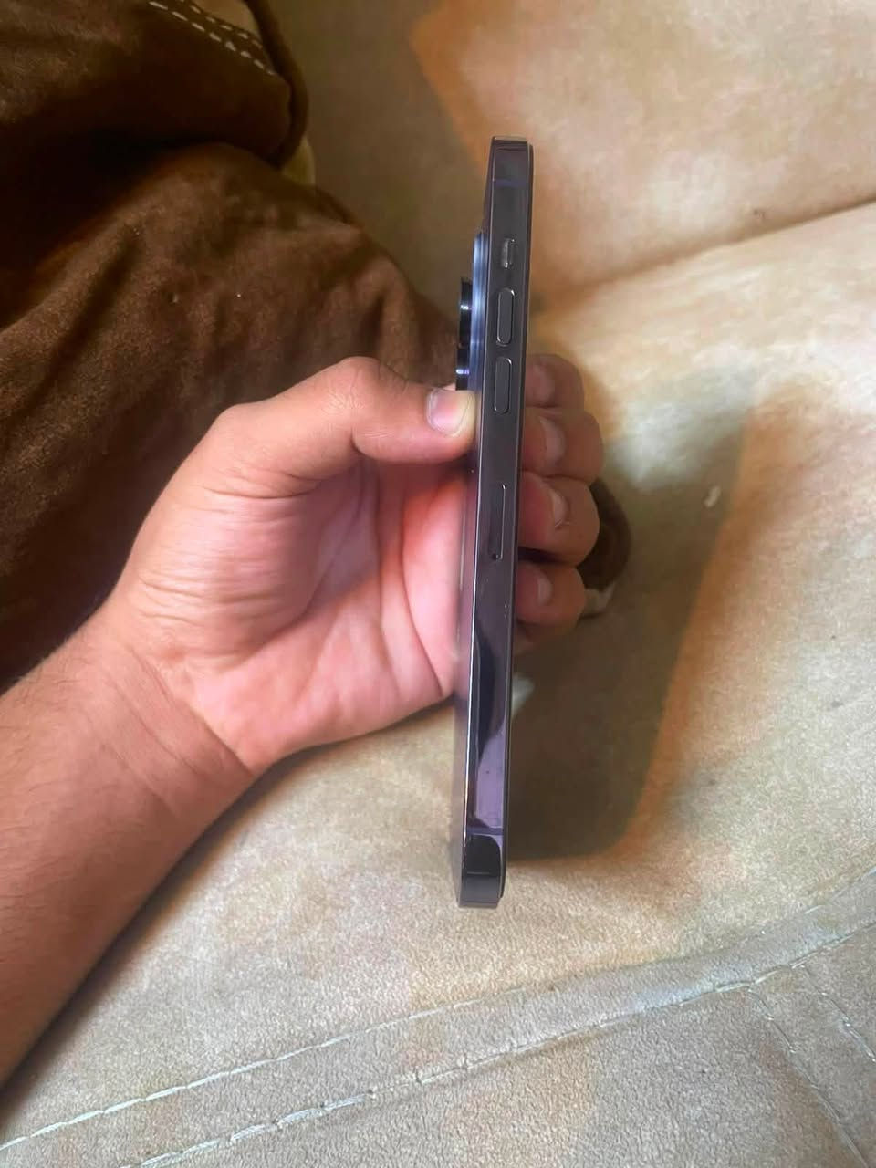 سلام عليكم
‏iPhone 14 Pro Max
لون بنفسجي 
نضافه 100‎%‎ 
شخط مابي 
ذاكرة 256 
بطاريه 86‎%‎ صرفيه تخبل
نموذج m
شرق اوسط دبل سيمكارت 
يعمل شريحه فعليه وشريحه الكترونيه
مبدل فقط شاشه احسن نوعيه بل سوگ لاتعليك ولا شي 
الجهاز يخبل بل استخدام ماكو اي تعليك وصرفية شحن 
سيمكارت ✅ فيس ايدي✅ سماعات✅كامرات✅
الجهاز مبي اي نقص كلشي بي شغال 
السعر 780 وبي مجال بسيط جداً 
*ملاحظة:- الي ميعجبة السعر او يكول غالي لاتعلق ولاتكسر بلسعر كلشي اكو بلسوك ولجهاز يسوة سعرة 
مكاني بغداد حي الاعلام 
*********** موجود واتساب 

اسف ع اطاله 🤍
