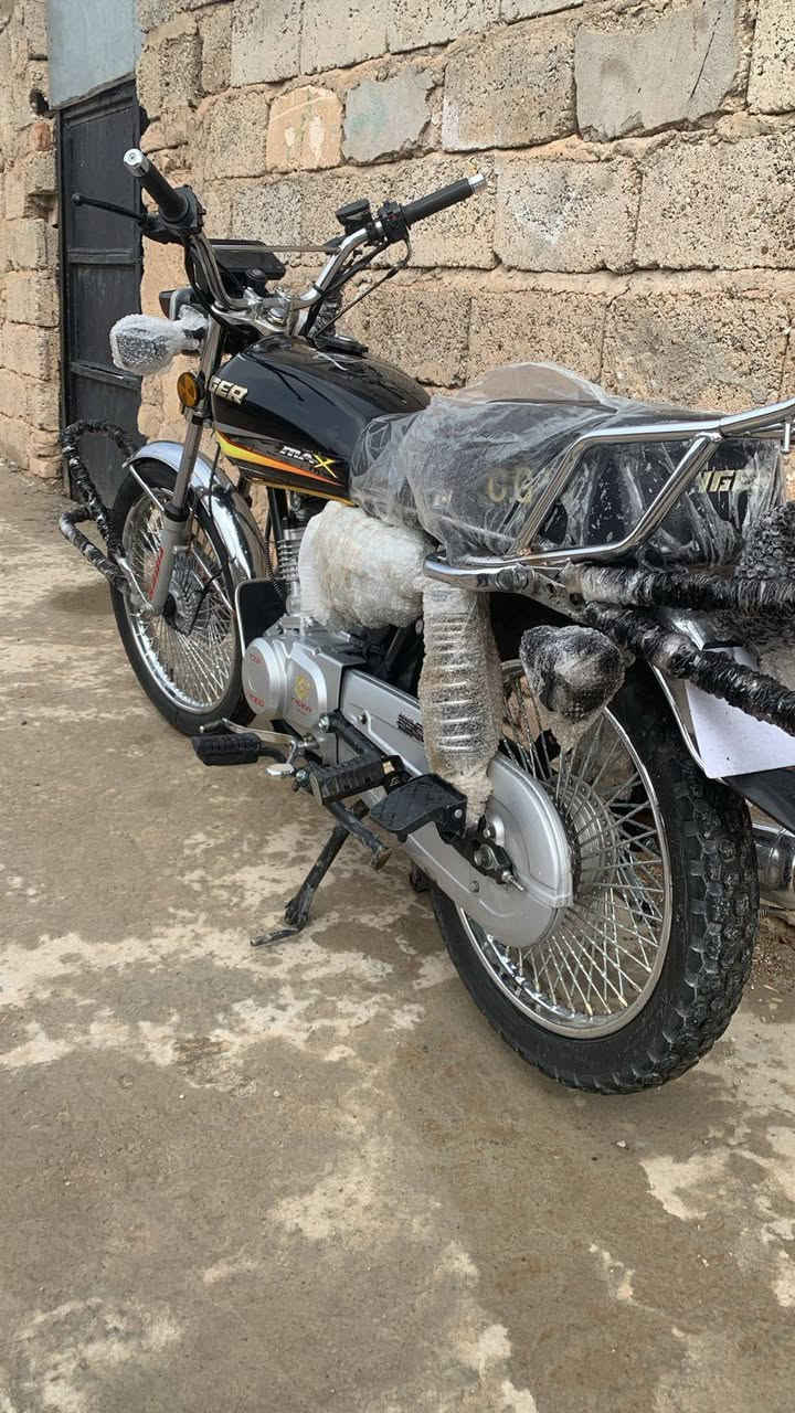 دراجه تايكر للبيع موديل ٢٥ السعر ٦٥٠ وبي مجال ♥***********❤🇮🇷💪
