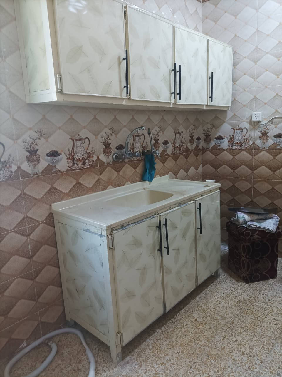 كوانتر للبيع سعرو 100الف ***********
