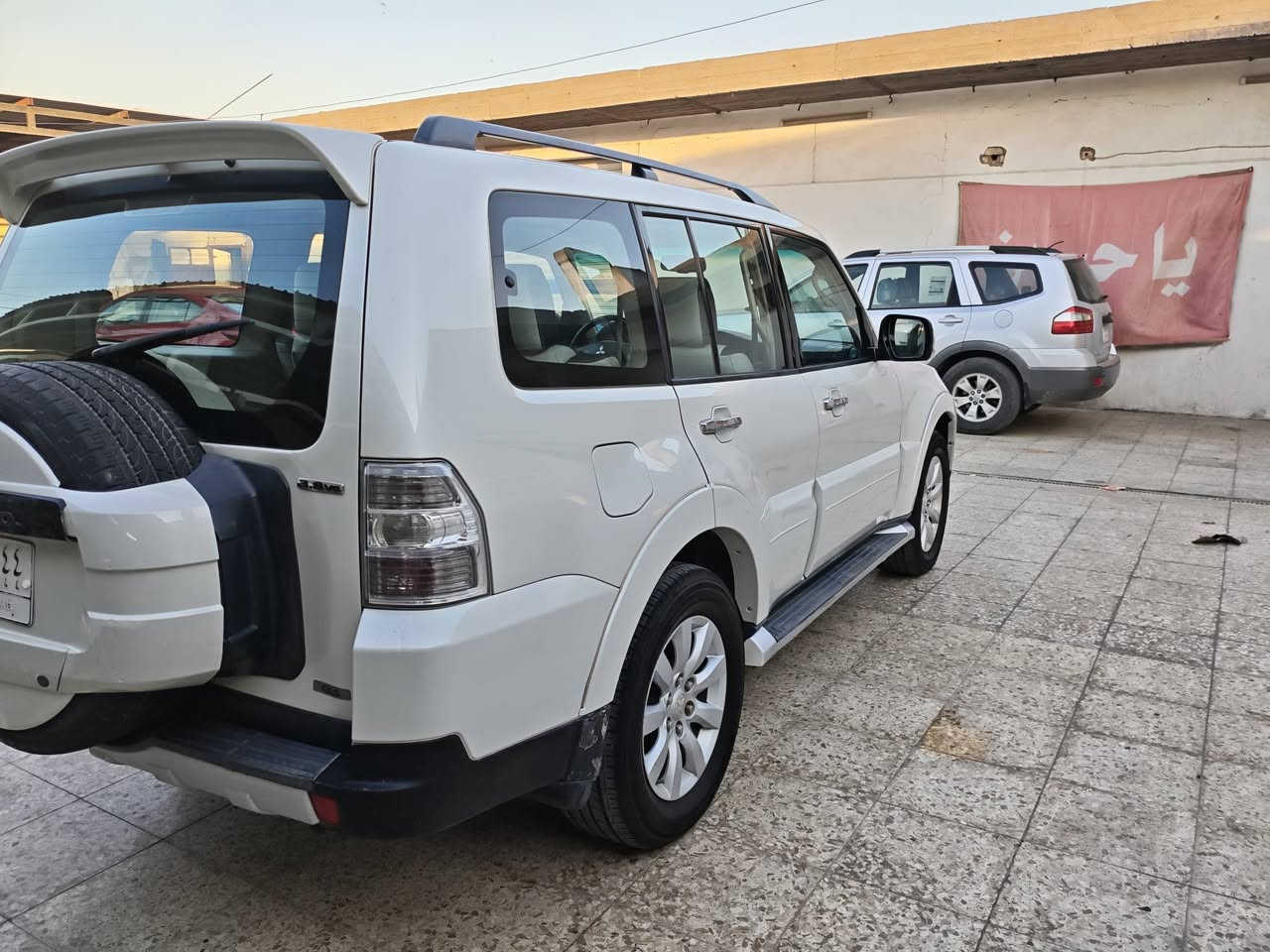 السلام عليكم باجيرو حبتور 2009 سعرها 115 ورقة رقم بغداد فوول مواصفات محرك 3800 مكفوله كفالة عامه ماشيه 140 سيارة جاهزه محرك كير مكفولات للاستفسار *********** السعر 115 ورقة مكان بغداد
