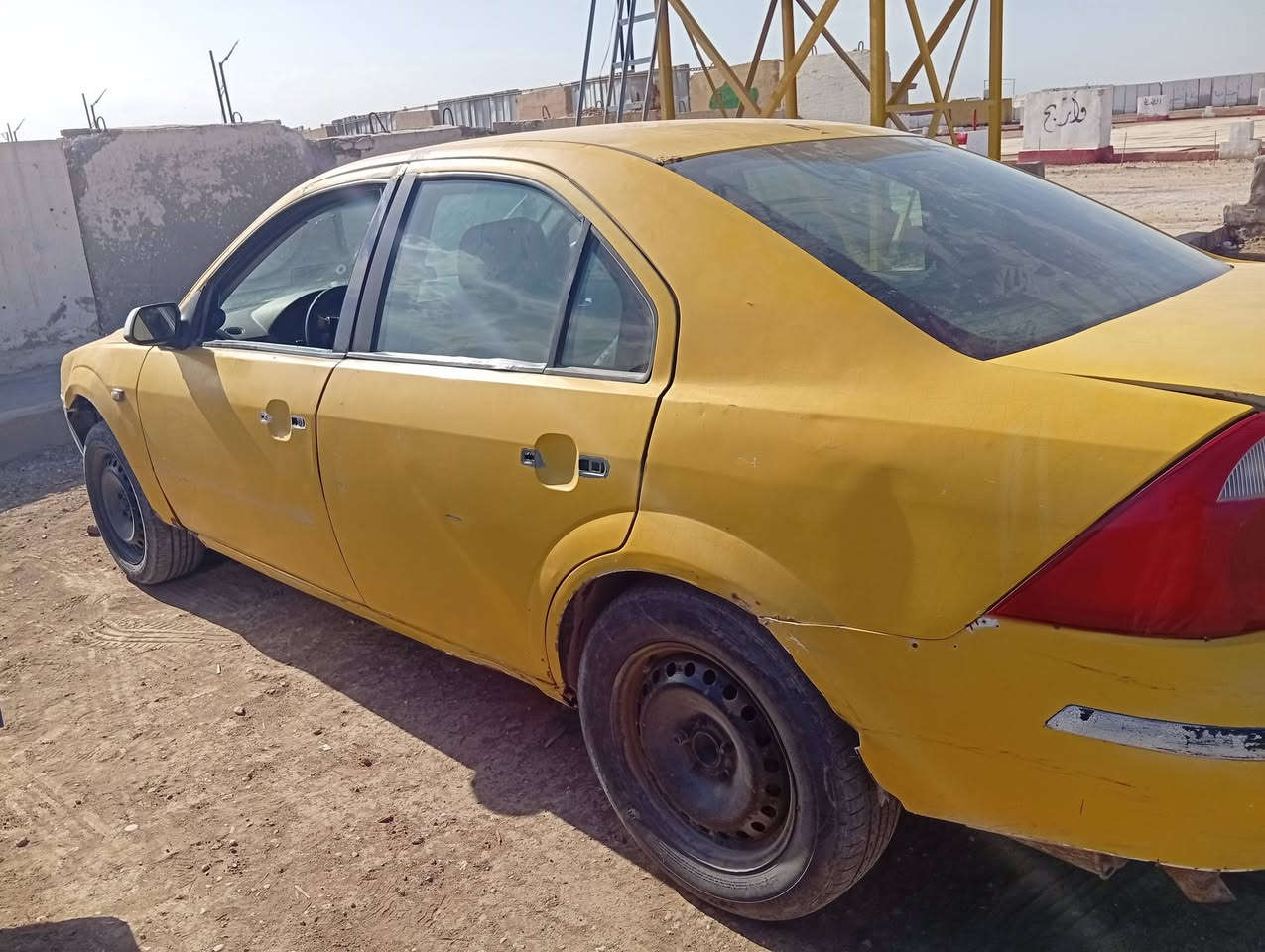 اخون التفاصيل راح اذكره كله ...
فورد محور مكينه ياباني بيتاشيو نحله شرط مكفوله 
الكير مستحق تبديل ، لاكن السيارة تبدل 123 وبك النمره الرابعة ماتجي فقط 
السيارة دواخله حلوة رقم الماني
حداديه يعني مستحقه ، بور مشط جدد  تايرات نص ونص ...
مكان السيارة و راعية بالكوفة بحي ميسان 
السيارة مامسجله هيئه وماعليه غرامه من داور تريد ترجعة خصوصي لونه السابق ابيض ، تريد تحوله اجرة انت مخير ...
السعر 15 ورقه وحياكم الله الرقم ***********
