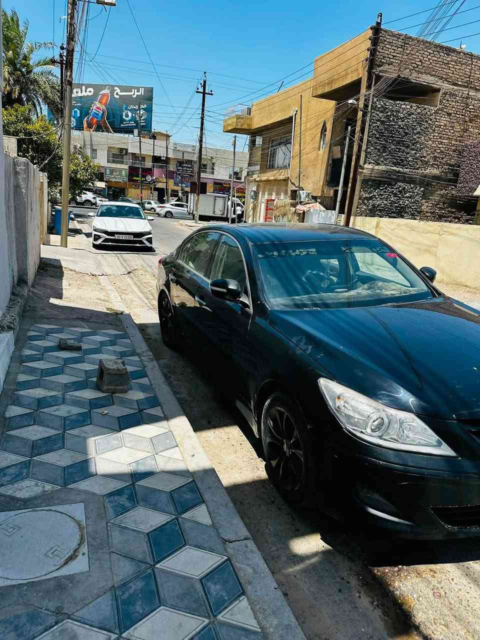 سلام عليكم شباب من رخصة الادمن جينسيس موديل2013السياره وارد امريكي حادثها سرقة جاملغات بلا ضربه بيها بارد بالجاملغ مال السايق بالعراق السياره عليها ادامه كامله سياره فول ماعده الفتحه تدفئة كشنات كشنات كهرباء معروفه مواصفاتها السعر 11،000$وبيها مجال  للتواصل على الرقم واتس موجود ***********

