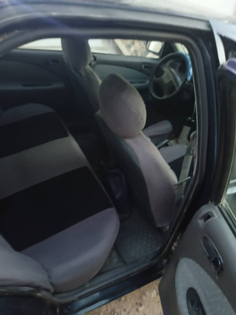 سيفيا للبيع موديل 95 ديالى مشروع وطني تخم تاير تبريد تتفئه ويل كب بلاد سياره خير من مال بيت السعر 33 وبيه مجال الاتصال ***********
