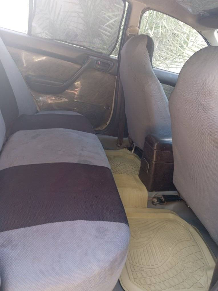 سلام عليكم 
كرونه 1995 رقم بغداد انكليزي بأسمي
تبريد ثلج
حداديه جديده كهربائيات كلهه شغاله كير محرك جدد 
مكفوله من الضربه والصبغ مكان السياره النجف ابو صخير  
***********
