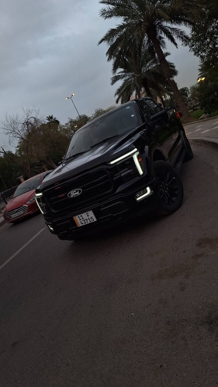 للبيع فورد f150 هايبرد
موديل 2024
فورد F-150 لاريات هايبرد
محرك V6 سعة 3.5 توين توربو هايبرد
Ford F-150 LARIAT 
V6 3.5 Twin-Turbo HIABRD
الممشى 9000 ميل 
باب طويل بدي قصير
لون اسود ملكي (ميتالك شذرة ذهبي)

المواصفات

▪️حساسات امامي وخلفي
▪️کامرات 360
▪️رادارات امامي وخلفي وجانبي
▪️مثبت سرعة تفاعلي
▪️دفع رباعي و ثنائي 
▪️دبل ثقيل دبل خفيف
▪️تدفئة وتبريد المقاعد الامامية
▪️مقاعد بحركة كهربائية كاملة
▪️تحكم كهربائي لعجلة القيادة
▪️ثلاث وضعيات خزن لمقعد السائق
▪️مولد كهربائي خلفي 30 امبير
وباقي مواصفات اللاريات المعروفة 

السيارة شرط ماكو اختها بموديلها وبنظافتها 

السيارة بدون صبغ فقط تبديل باب خلف السائق نفس اللون
رقم المالك : ***********
