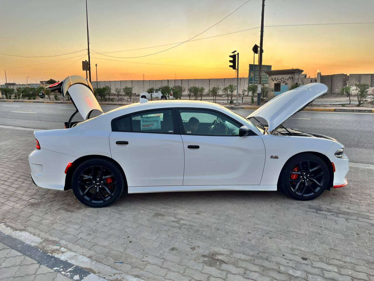 السلام عليكم للبيع جارجر وارد كندي 2019 اصل السياره GT ظررها واظح بالمنشور غيرها مكفوله الويل شوي معور شاصي شي بسيط رقم بغداد تحويل ثاني يوم 
مكينه كير حداديه تبريد طخم تاير كله بالظمان والشرط ماشيه 68 حقيقي السياره جديده جدا جدا مكينه 6 سلندر تو ويل مكاني البصره دور النفط اي استفسار ***********سيد كرار 
السعر 218 البصرة, العراق
