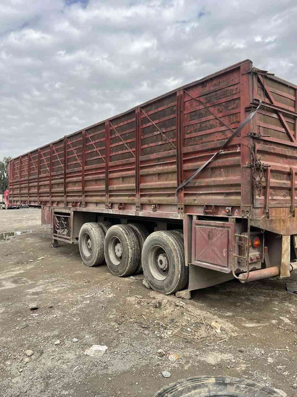 السلام عليكم
للبيع عربانه شاصي محلي (16)عمل حدادي شرط من فطر وكسر  جاهزه عل شغل
توير نظاف كهربئيات بريك كامل  صناديك مطبخ ثلاجه تانكي ماي سله سبيرات جادر شتوي تاير سبير عربانه جاهزه عل شغل
 السعر 95 وبيها مجال قليل 
العنوان موصل  للأستفسار
***********☎️ 
*********** ☎️
