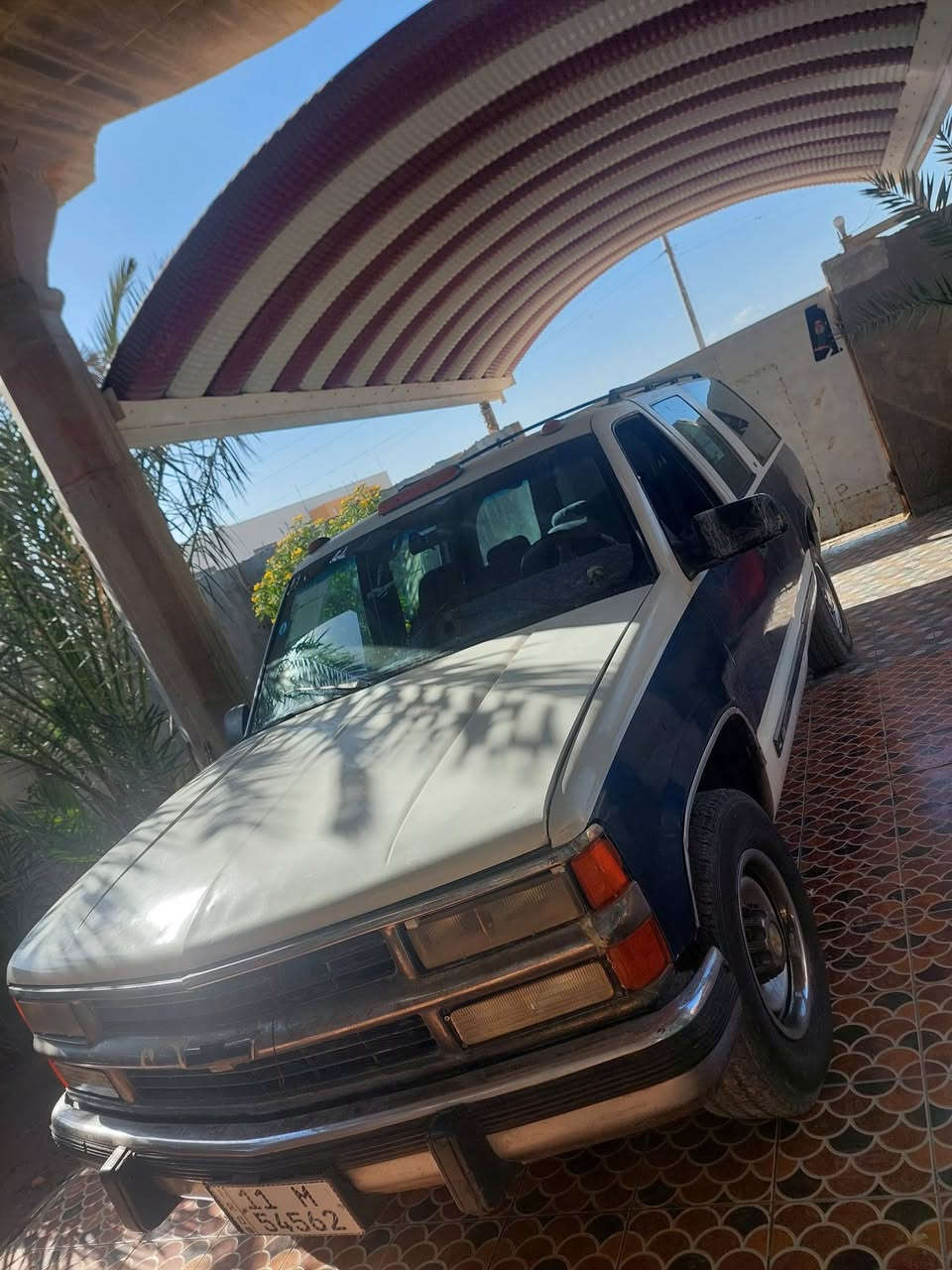 السلام عليكم.  
سياره للبيع او لمراوس
مكان القرنه الشرش 
تفاصيل اكثر رقم بي واتساب
بلاد مامحور. 
***********
