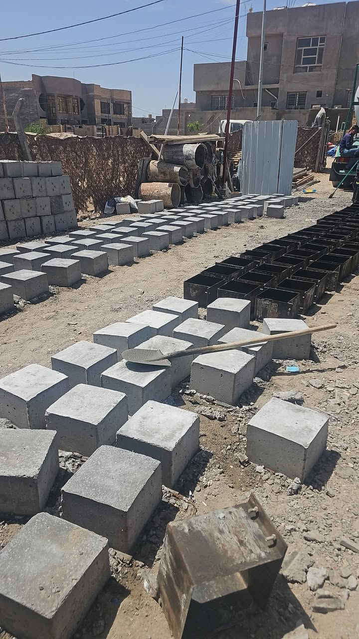 سلام عليكم 
يتوفر لدينا صبات لهيك الطاقه الشمسيه
وزن الصبه 50كيلو 
وبمواصفة صب C30
موقع الصبات الحله حي الجزائر
***********
