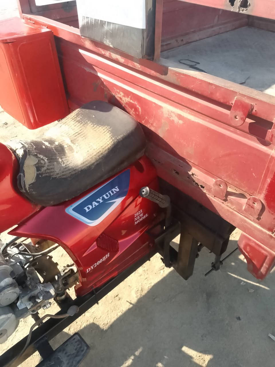 سلام عليكم ستوته دايوان مديل 15اوراق اصوليه مال شركه بلاديه شغالة سلف كهربائيات مكينه ناعمه خير من الله بغداد 
سعر 800
***********
