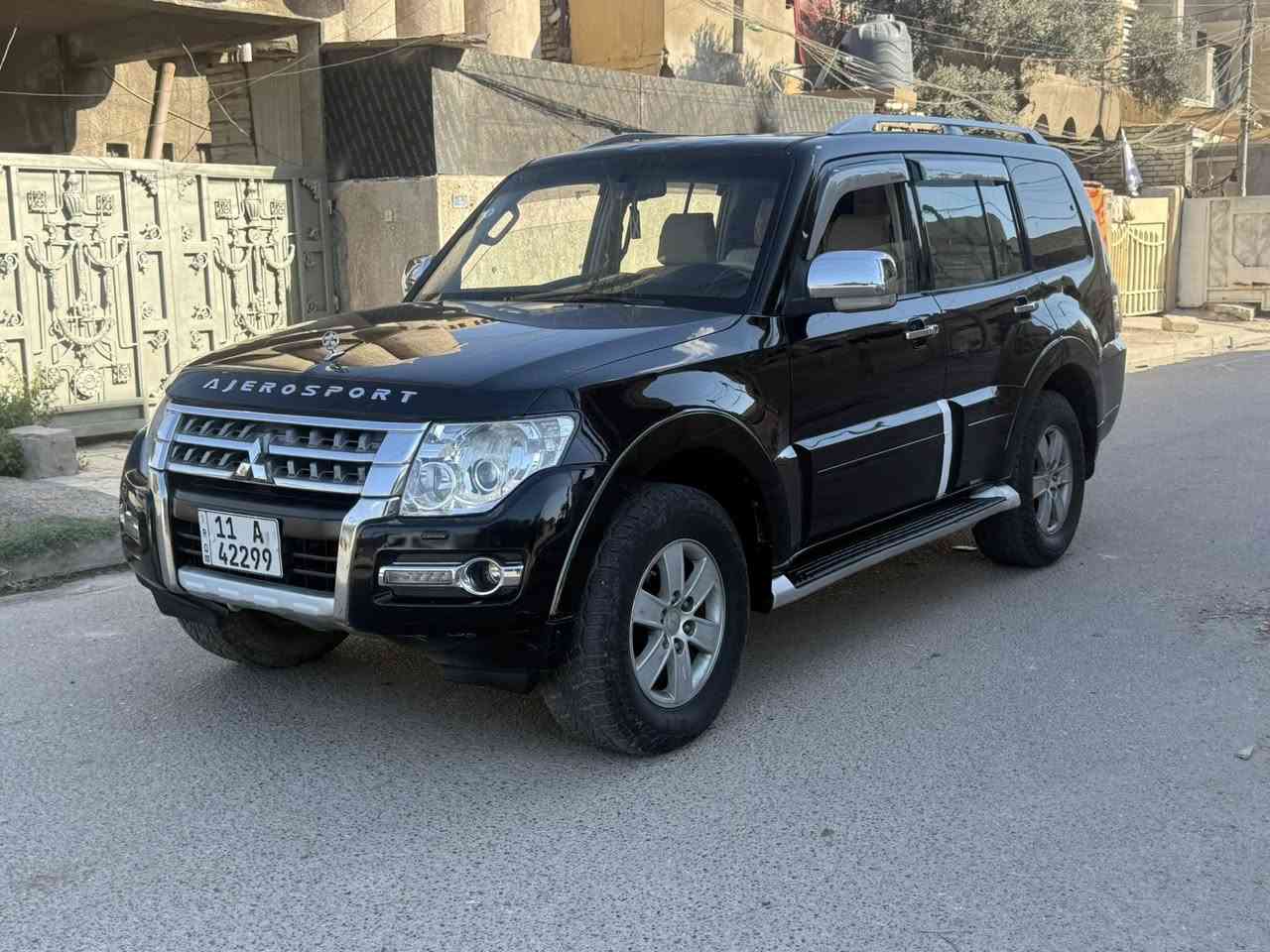 السلام عليكم 
باجيرو حبتور خليجي فول مواصفات 1/1 محرك 3000 فتحه سقف كشنات كهرباء وجلد تدفئه+ تبريد كشنات دمام خلفي فتحه سقف تحكم ستيرن فور ويل سبعه راكب ثلاث قطع تبريد سياره فول للاخير مكفوله كفاله عامه مــن الحادث بيه صبغ صفحتين بسبب جراد بدون حادث بدون معجون بدون تبديل سياره جاهزه بدون نقص بوضع الوكاله معروضه ب ( 108$ ) وبيه مجال بسيط مكاني بغداد الدوره نهايه شارع 60 للاستفسار ***********
