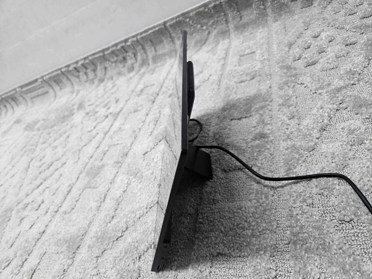 Portable monitor touchscreen لەمس
پۆرتەیبڵ مۆنیتەر شاشە لەمس 🔥 
شاشە چواردەیە 
فول ئێچدی پڵەس FHD+
ڕاستەوخۆ لە ڕێگەی یەک کێبڵی تایپ سی موبایلەکەت ئەکات بە تابلێت
بە مەرجێک موبایلەکەت سامسۆنگ بێت
شاشەیەکی زۆر جوانە و بێ کێشەیە و لەمسێکی زۆر خۆشی هەیە هەر وەک ئایپاد و تابلێت
بۆ موبایل و تابلێت و کۆنسوڵی یاری 🎮 و کۆمپیوتەر 💻 ئەبێت السليمانية, العراق


**إذا كنت صاحب هذا الإعلان وتريد حذفه لأي سبب، رجاءا أرسل رسالة إلى الدعم الفني**