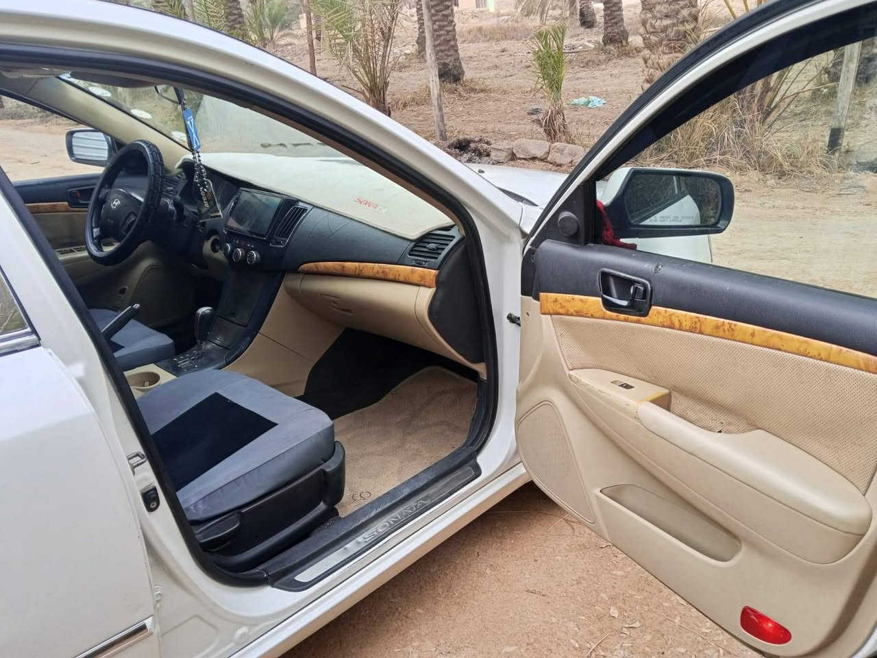 السلام عليكم سياره سوناتا للبيع موديل 2010فول مواصفات كشن كهربائي فتحه حداديه جديده رقم اربيل تحويل ثاني يوم بيها ثلاث قطع فقط الموجودات بالسونار مكاني كربلاء طويريج *********** السعر 117
