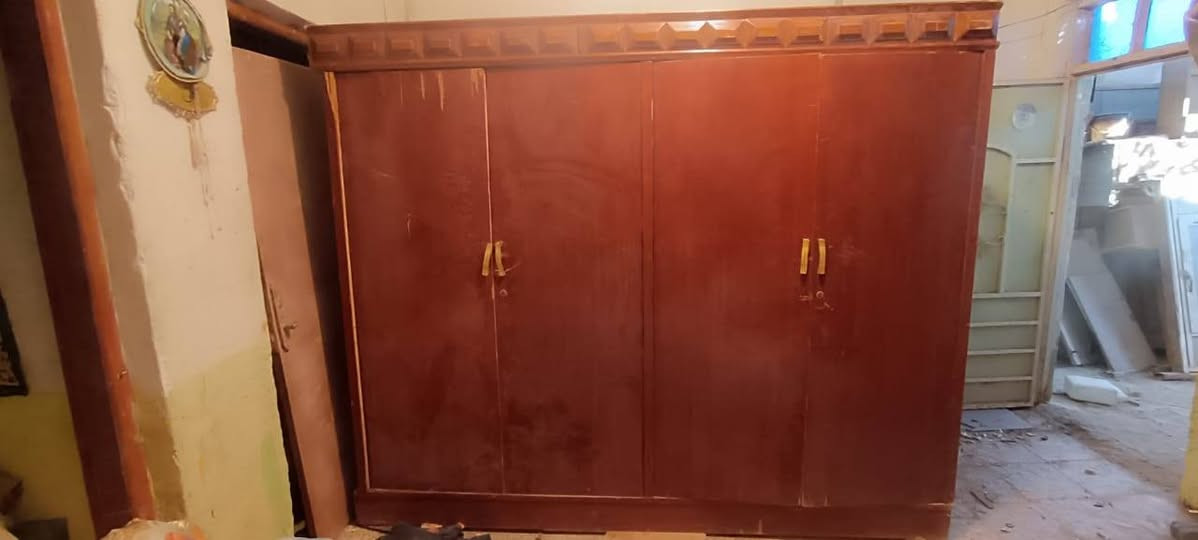 غراض للبيع 
كنتور خشب باب حديد شبابيك تانكي
همر كهربائي 
***********
