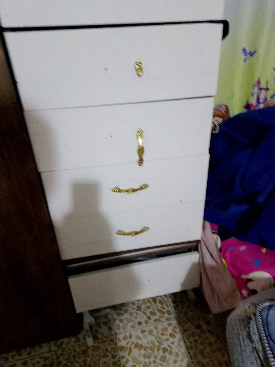 غرفه تركي كامله سعرها 130   كلشي مابيها


**إذا كنت صاحب هذا الإعلان وتريد حذفه لأي سبب، رجاءا أرسل رسالة إلى الدعم الفني**