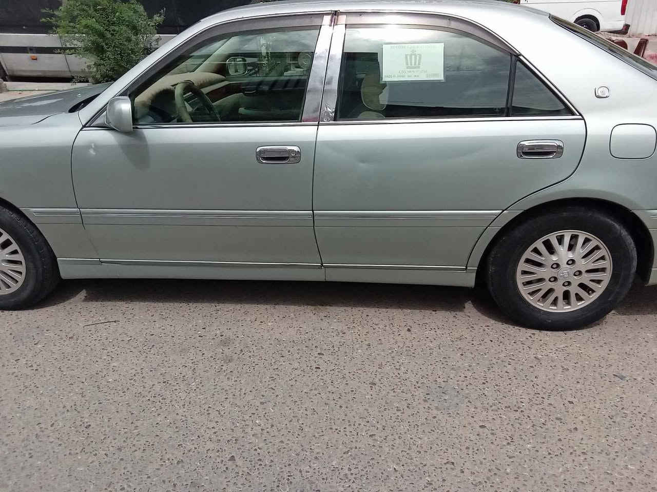 السلام عليكم 

جنون ٢٠٠٣ كرستال اصل كصه جنطه محرك D4 سياره جاهزه بيها ارقام وسنويه الحديث انكليزي شمالي مطابق على رقم شاصيها وللعلم حالياً انفتح تسجيل الادوات والسعر 33 وبيها مجال قلبل السياره بيع او مراوس عنوان بصرة ***********
