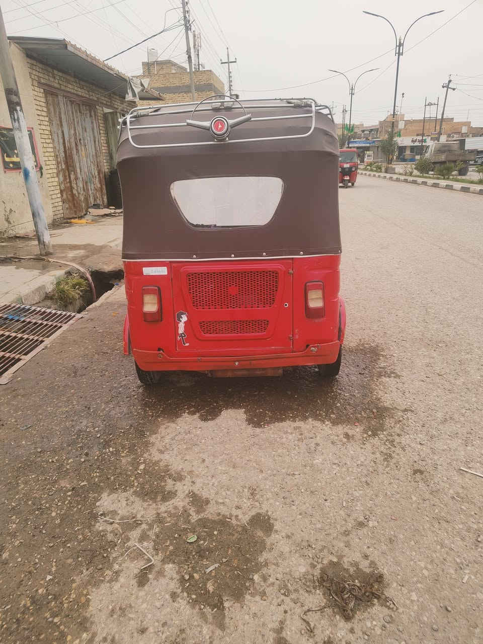 السلام عليكم تكتك للبيع موديل 21شهر 6  بيه طكه بصفحه وبلغد رقم وسنويه ولوحات نكليزي مكلف بنشر  ***********
