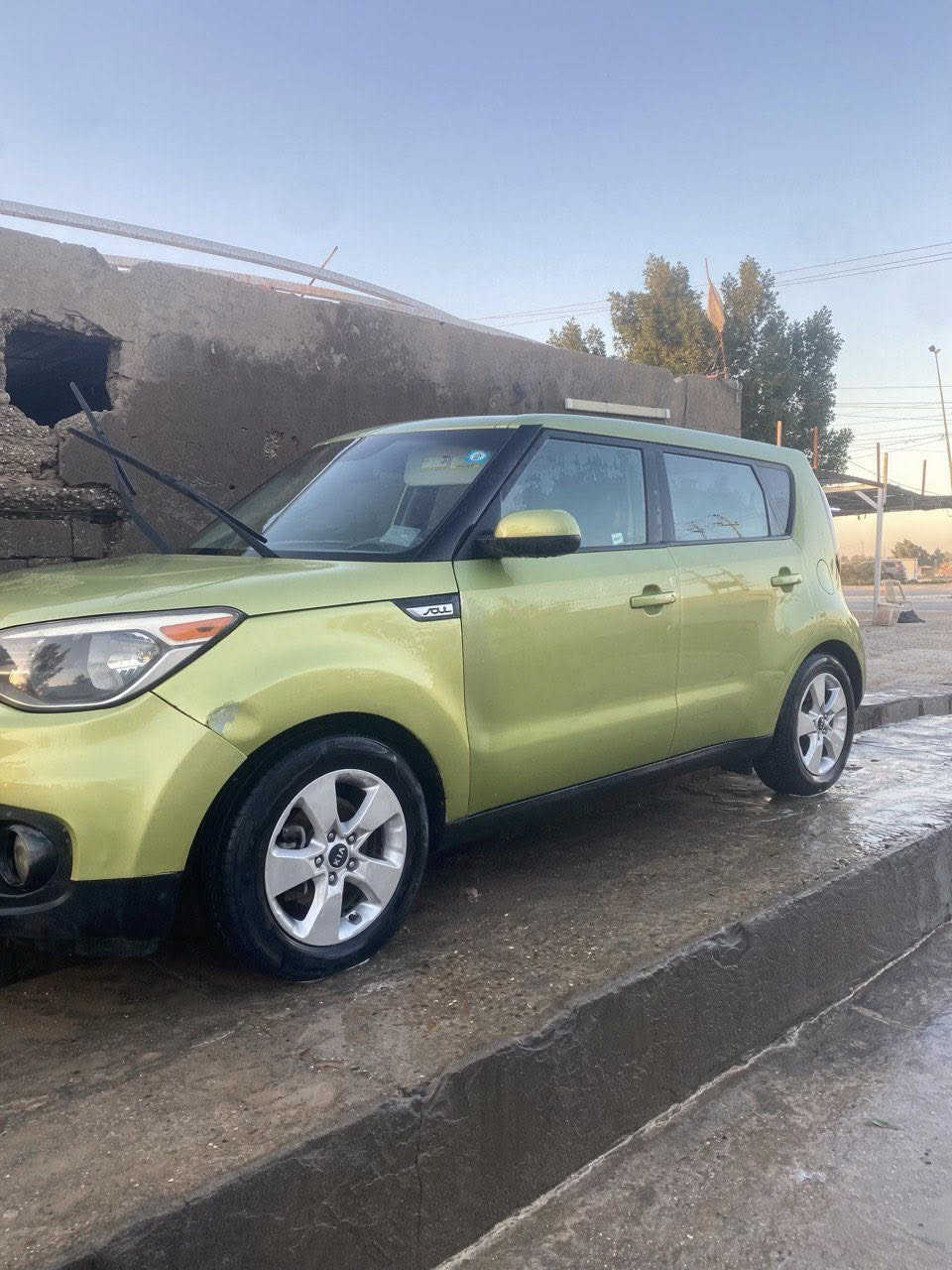 السلام عليكم كيا سول موديل 2019 محرك 16000ccحادثها جاملخ وبنيد رقم بابل الجديد السعر 118ورقه وبيها مجال بسيط مكان السياره بابل رقم الهاتف ***********
