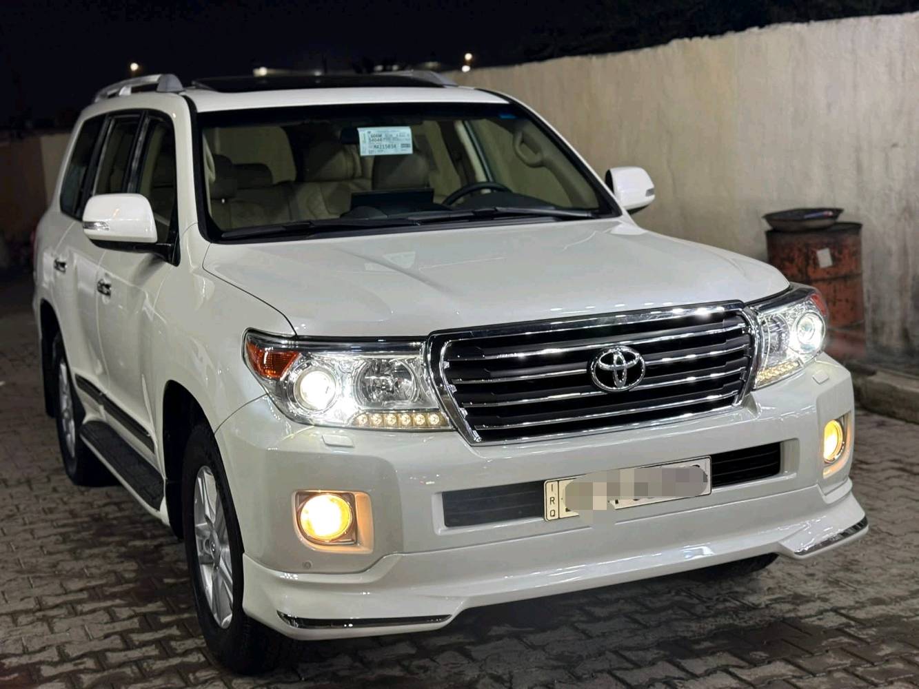 لاندكروز 2012 ابريمي اصل المرايه القلاب مايحتاج اذكر موصفاته معروفه فول واحد عل واحد ماكو شي مو شغال كله تمام كفاله من كلشي سياره عل وضع شركه مابيه كل نقص مكاني صويره لشراي يتصل سعر ٣٥٥. *********** 