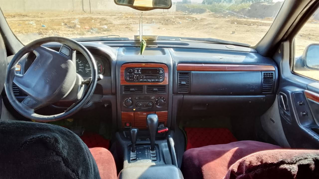 السلام عليك جيب موديل٩٩ محرك جديد ففتي٣٠٠٠صدر جديد تايرات اخو الجديد الدعاميات مصبوقات'السياره بعد احله من الصور بغداد *********** ***********بي واساب
