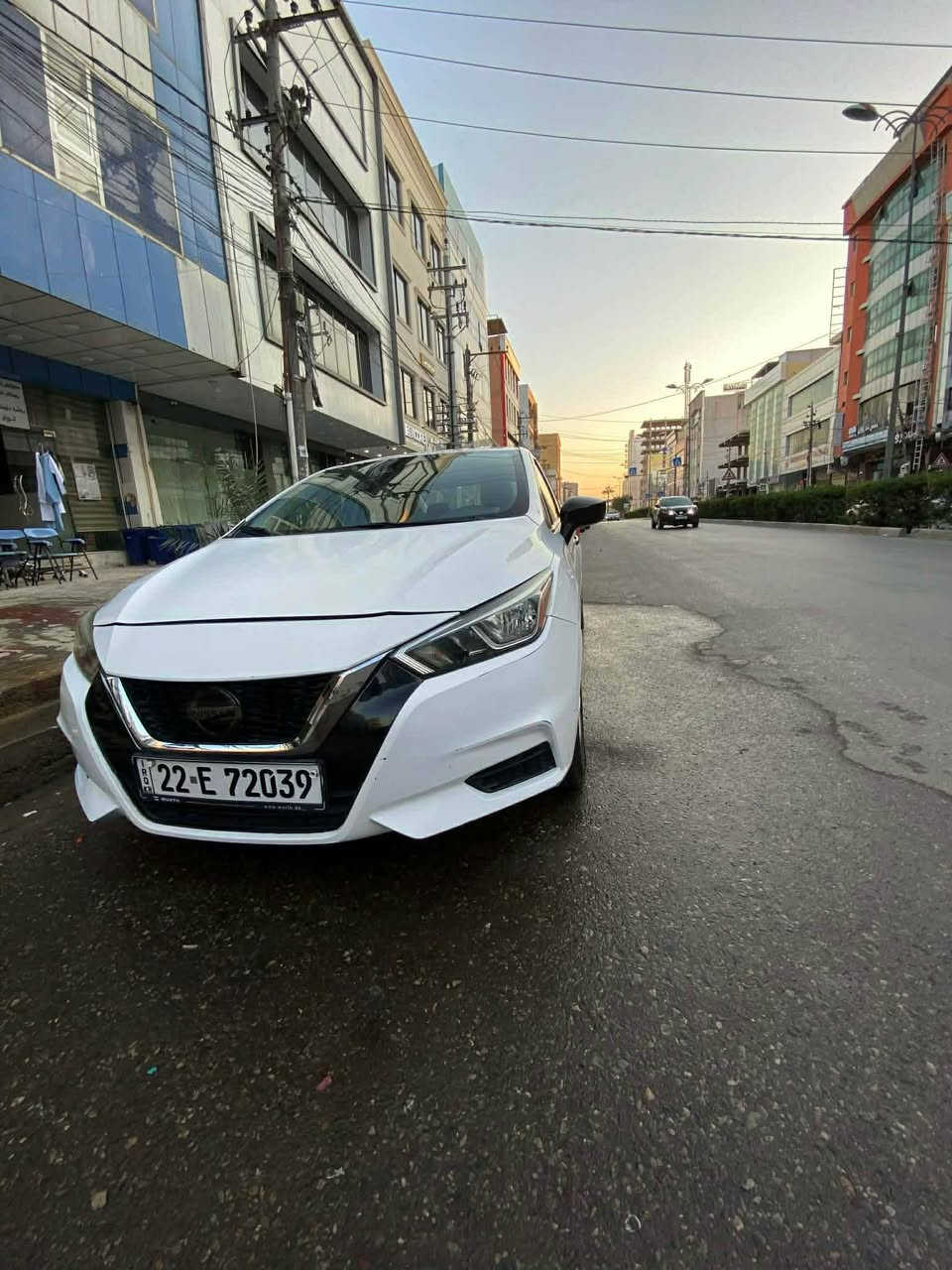 النوع: نيسان فيرسا (Nissan Versa).
• الموديل:2021
• المسافة المقطوعة: 37 ألف ميل فقط.
• اللون: أبيض ملكي.
•المواصفات الداخلية: داخلية بلونين (أسود وتطعيمات •مميزة)، شاشة لمس كبيرة، تحكم ستيرنج كامل، رادار •أمامي، نظام تشغيل بصمة (Push Start).
•حالة السيارة:السيارة نظيفة جداً من الداخل والخارج وجاهزة للاستخدام (دق سلف وسافر).
السيارة وارد أمريكي
محركها 1.6L اقتصادي ويتحمل بانزين عادي 
مكان السياره اربيل 

3N1CN8DV3ML807515

0774 908 9046 اكر, نينوى
