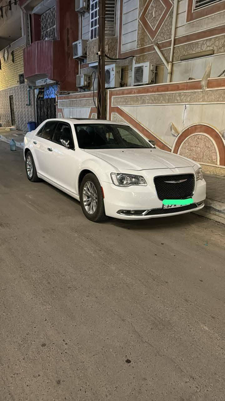 أوباما 17 اصل فئة C فول
ماشية 160 حقيقي
حادثها والسونار موجودات بلمنشور
مكان السيارة / الشطرة
السنوية وهزه جديده مال هاي سنة بأسمي
رقم ميسان 
ادامة كاملة حدادية موبار اصلي
السعر 225 قفل
رقم الهاتف ***********
