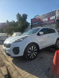 سبورتج 2019 سيارة نظيفة جداً خليجي  موضح بل سونار ماشية 180 الف مكينه ...