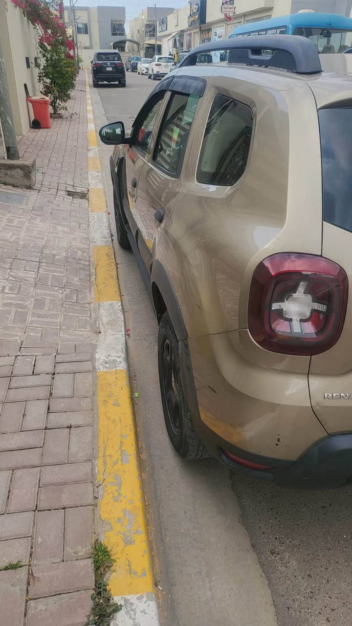 رينو داستر 2019 حره بأسمي 
سنوية وأرقام جديد هزة جديدة
محرك 1600
كفاله عامة محرك وكير اي برغي مامفتوح بيها ..
 نقصها صدر أمامي فقط .
حساسات خلفية ..
داش كام
شاشة وسطيه
تخم كت بلادي
ماشيه 125 
سعرها 105  وبيها مجال 
+964 770 253 5426📲


**إذا كنت صاحب هذا الإعلان وتريد حذفه لأي سبب، رجاءا أرسل رسالة إلى الدعم الفني**