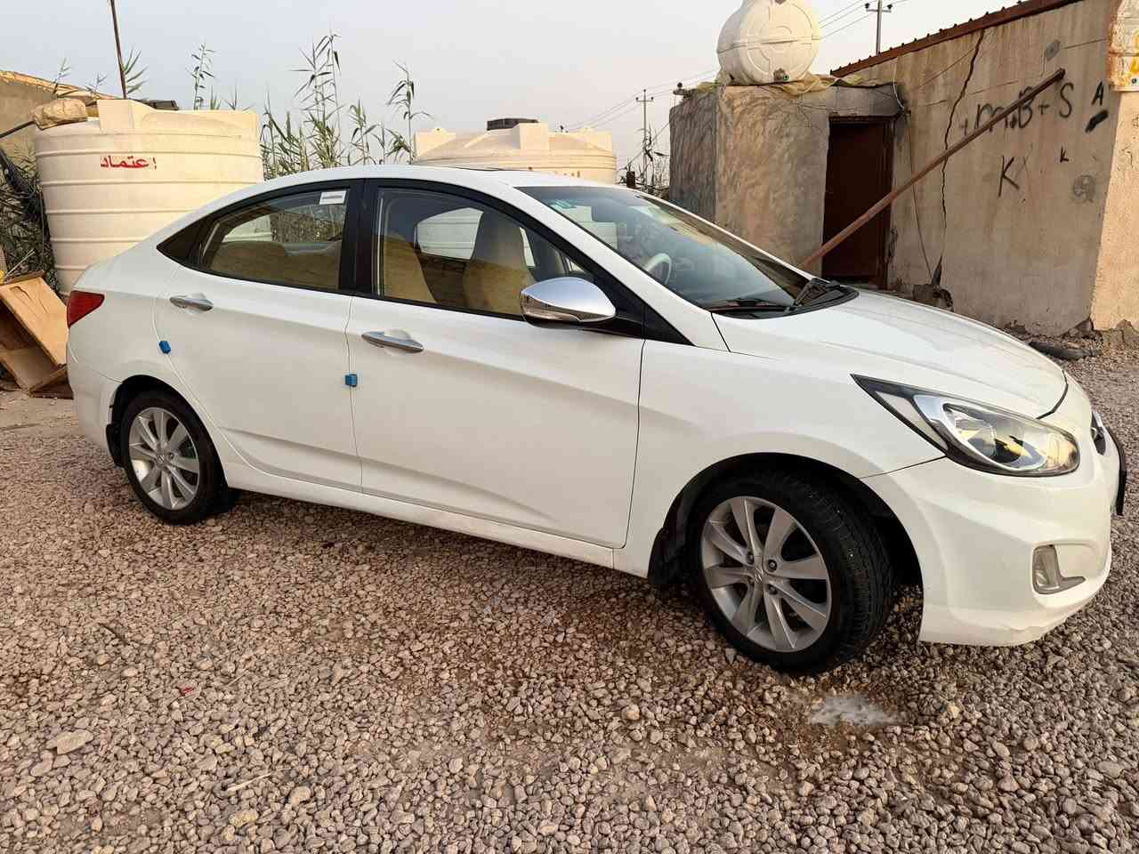 اكسنت 2014 مكينه 1600 فول رقم مثنى سنويه جديده السياره جاهزه من كلشي بيه صبغ وتعديل نصف الجاملغ 
السعر 95$ 
***********
